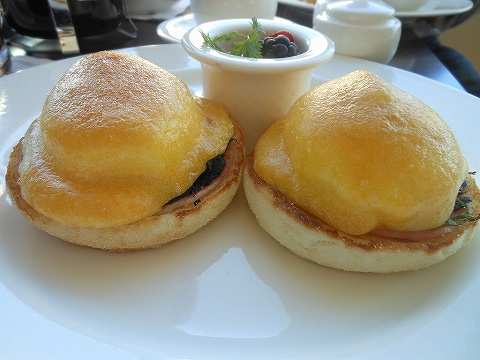 セリーズ　エッグベネディクト