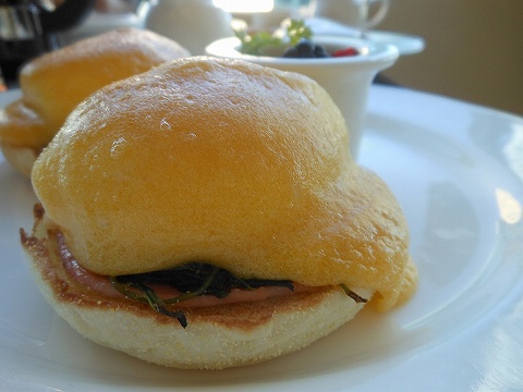 エッグベネディクト