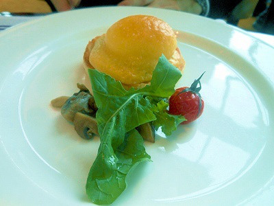 エッグベネディクト