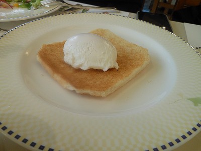 ポーチドエッグ