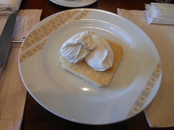 ポーチドエッグ